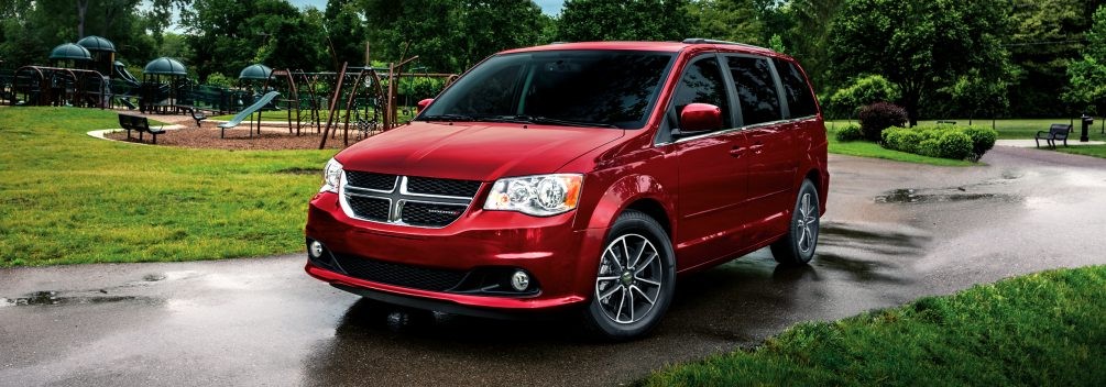 LOCATION D’UNE DODGE GRAND CARAVAN 2019 : LES AVANTAGES VS L’ACHAT