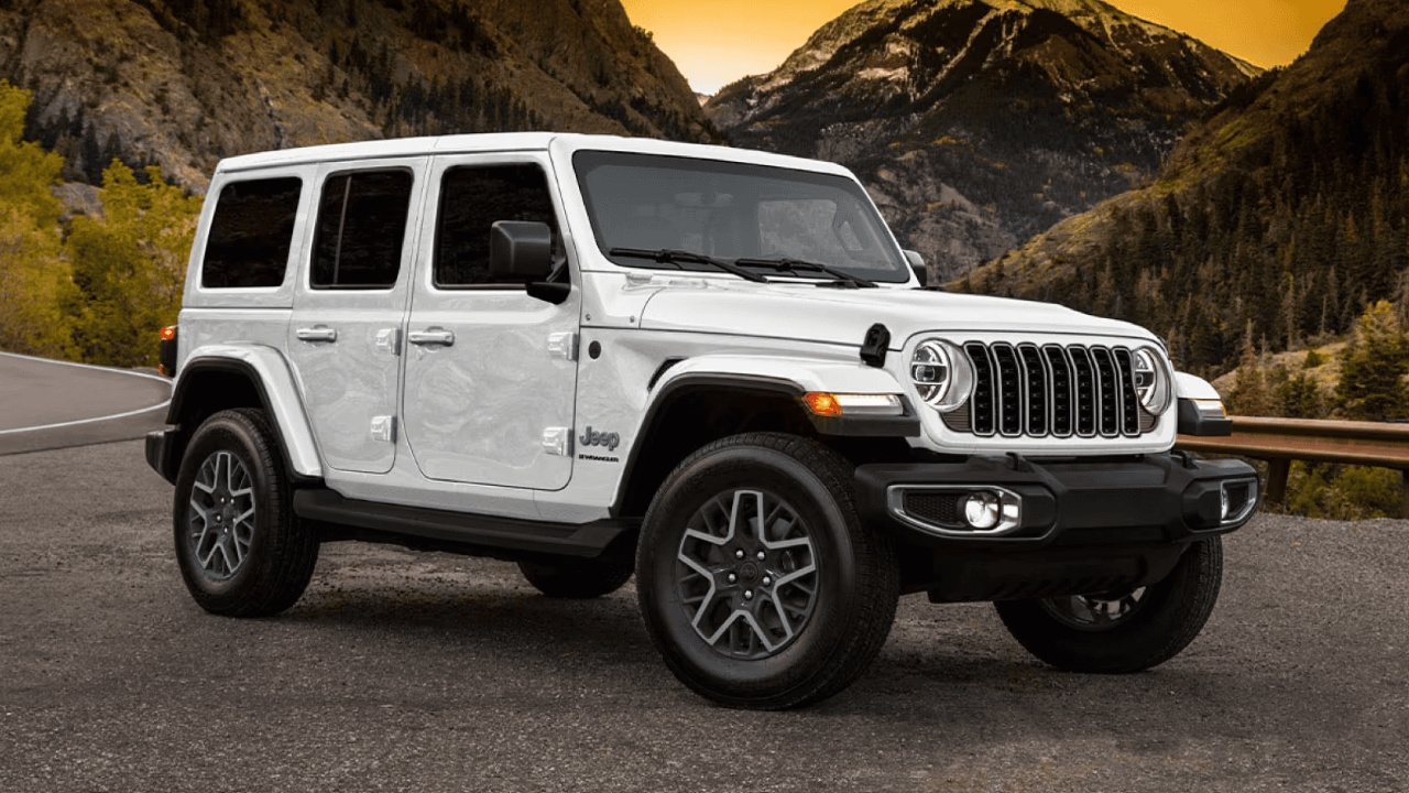 vue latérale avant d'un Jeep Wrangler Sahara 2025