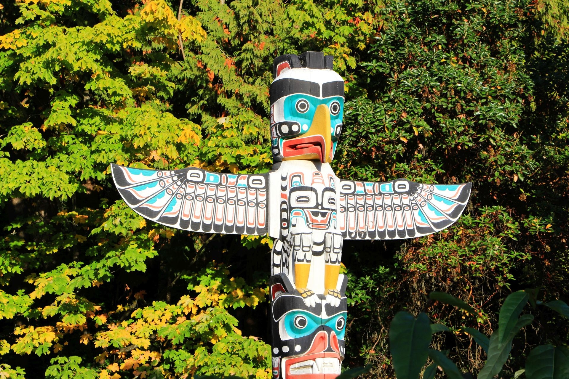 totem pole communaute autochtone canada stanley park