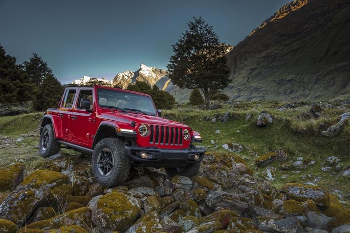 Jeep-Wrangler-Rubicon-2021-32