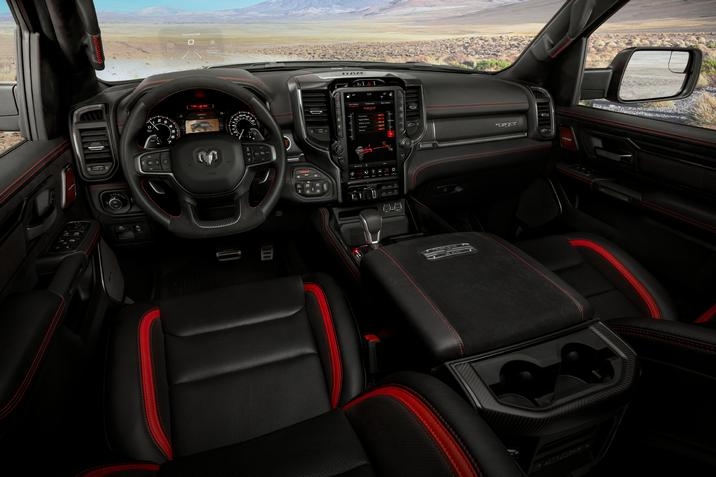 capitale-chrysler-nouveau-ram-1500-trx-interieur