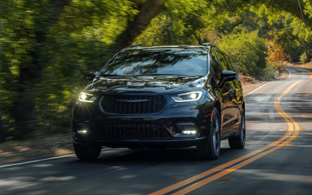 Chrysler Pacifica 2023 : Prix et fiche technique