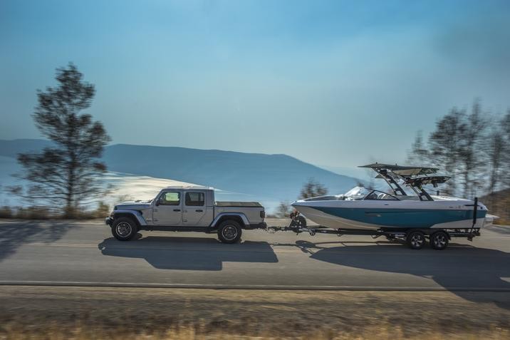 LE HONDA RIDGELINE 2019 AFFRONTE LE JEEP GLADIATOR 2020 À QUÉBEC!