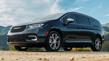 Chrysler Grand Caravan : Prix et fiche technique 2026 – 2025