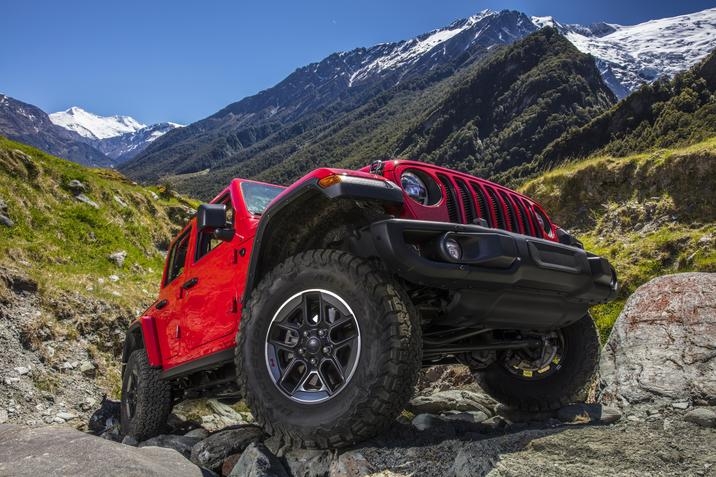 Jeep-Wrangler-Rubicon-2021-18