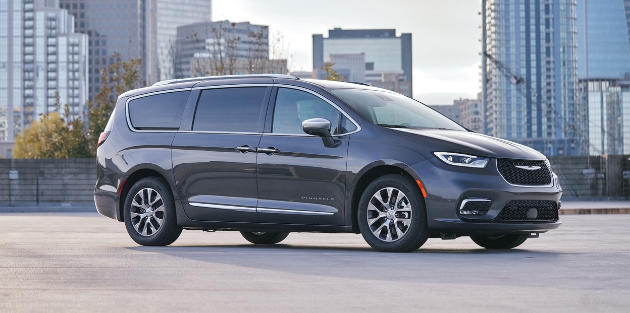2025 Pacifica Plug-In Hybrid