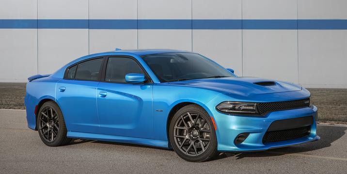 LA CHEVROLET IMPALA 2019 AFFRONTE LA DODGE CHARGER 2019 À QUÉBEC