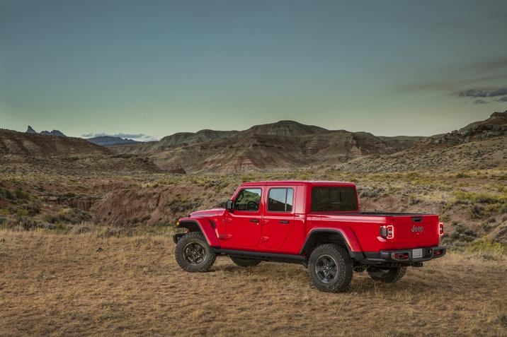 capitale-chrysler-nouveau-jeep-gladiator-ecodiesel-2021-arriere