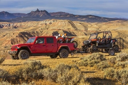 LE TOYOTA TACOMA 2019 FAIT FACE AU JEEP GLADIATOR 2020 À QUÉBEC!